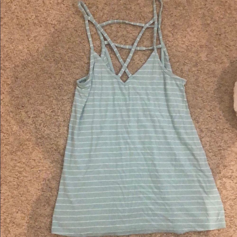 hollister tank